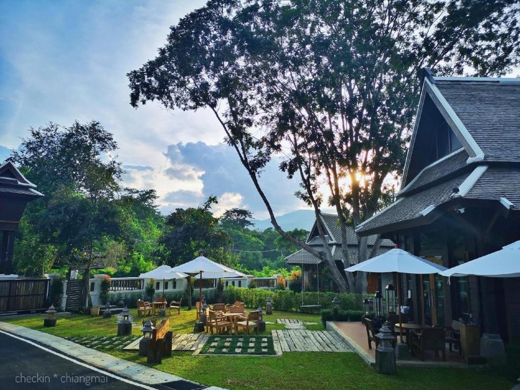 Ruean Racha Hotel Chiang Mai Luaran gambar